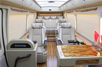 豐田考斯特12座價格解析與廠家定制改裝及個人商務服務指南